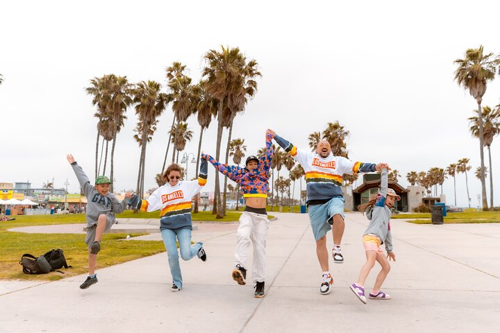 Private Vacation Photoshoot with Photographer in Los Angeles - Photo 1 of 25